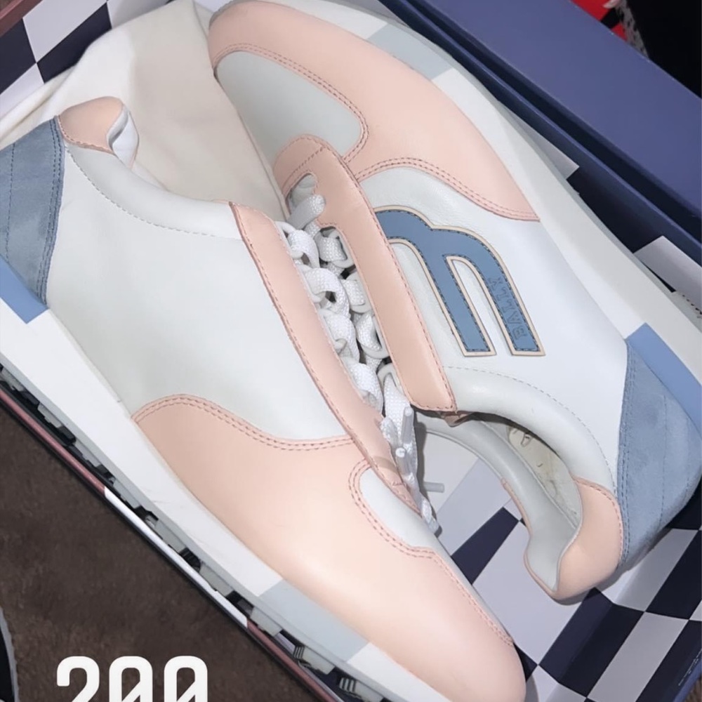 Only worn twice Bally size 38
